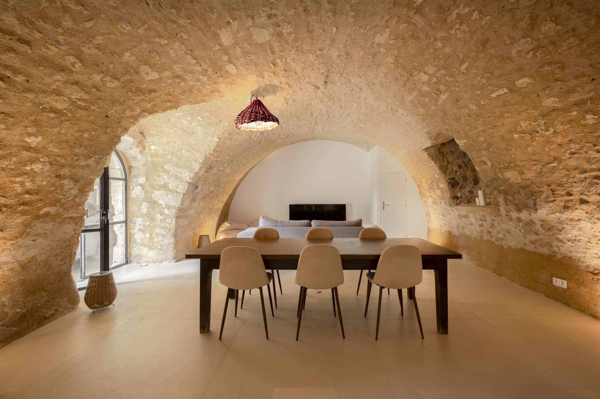 Salle voûtée du Domaine Paradis